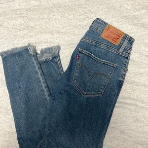 Levi’s skinny jeans